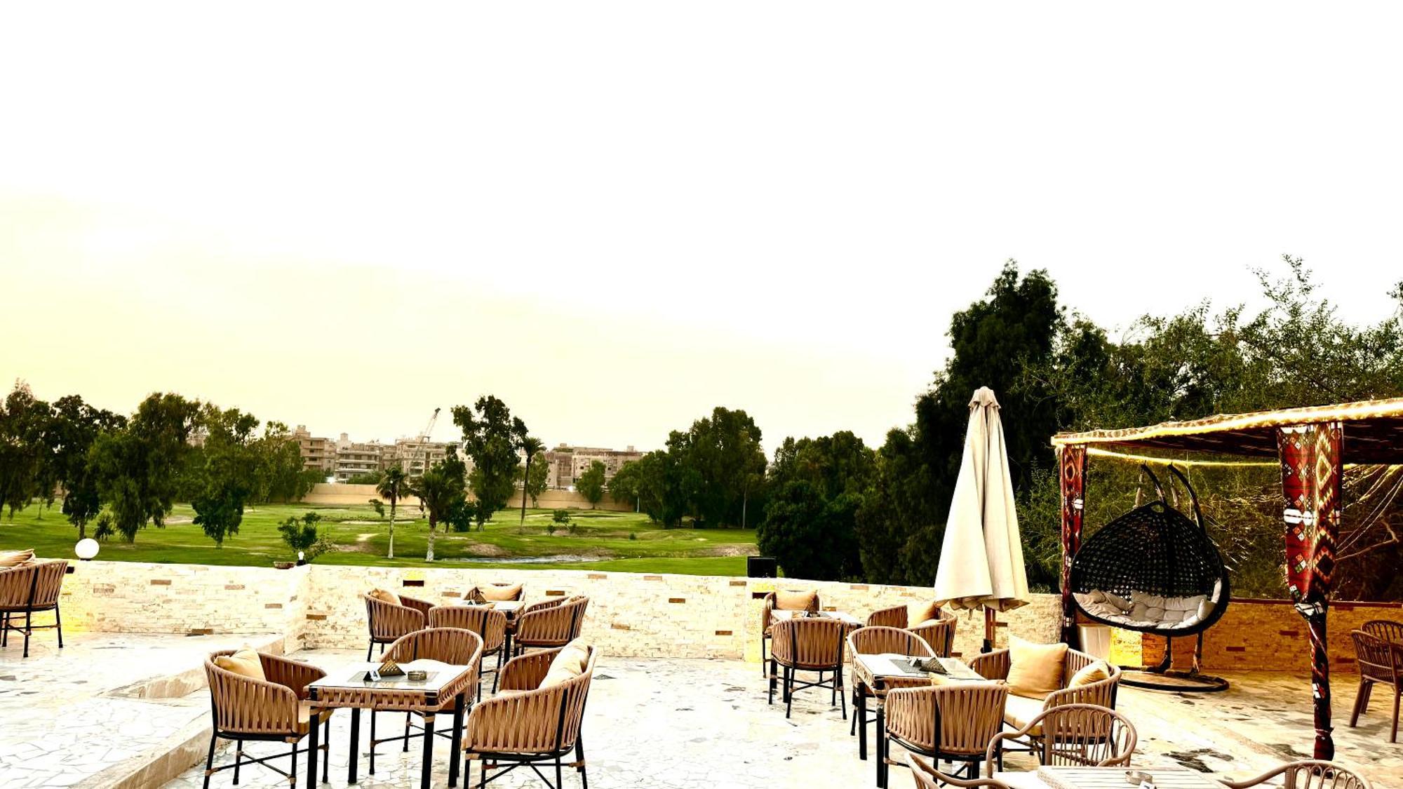 Hotel Golf Pyramids View à Kafret el-Gabal Extérieur photo