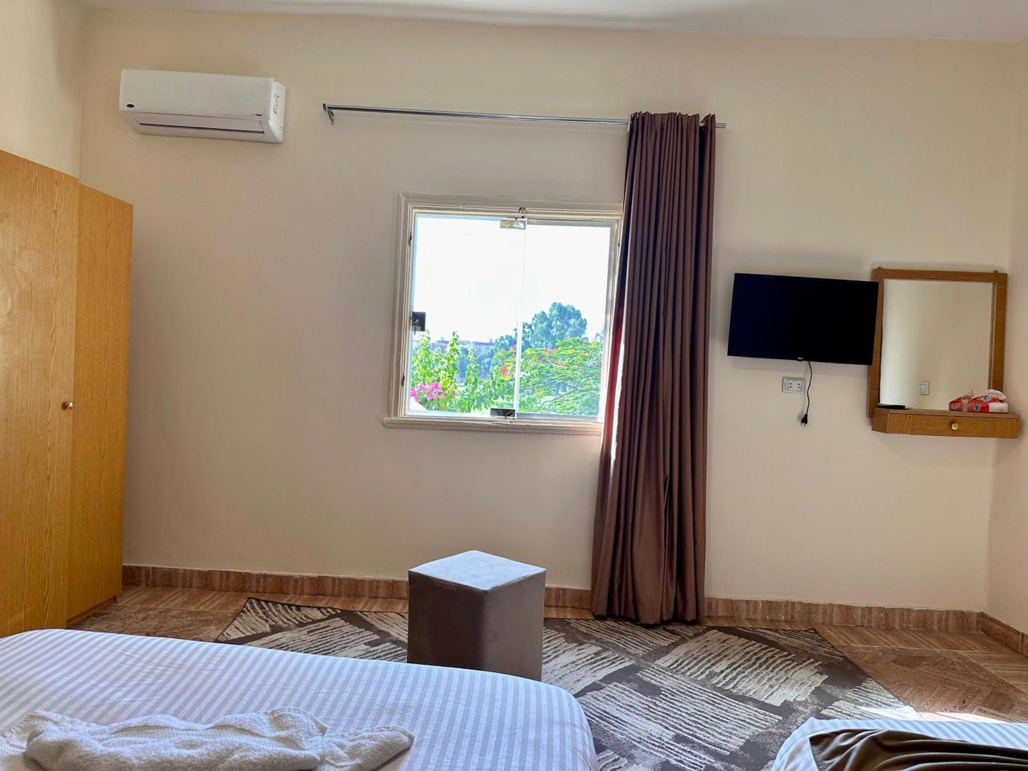 Hotel Golf Pyramids View à Kafret el-Gabal Extérieur photo