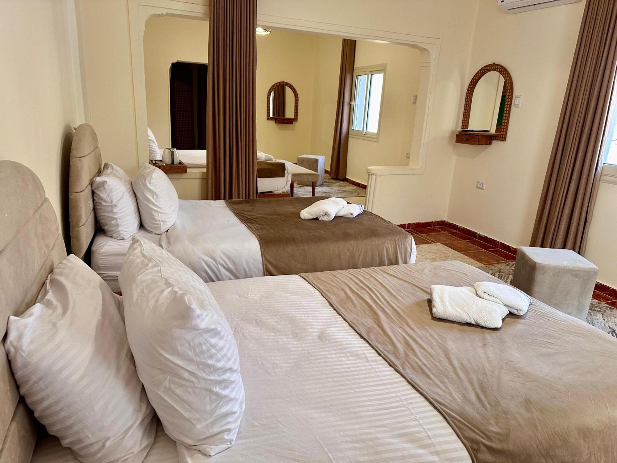 Hotel Golf Pyramids View à Kafret el-Gabal Extérieur photo